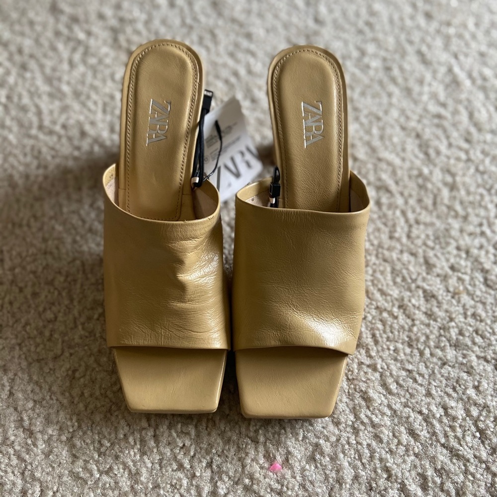 Bnwt zara sandals 37